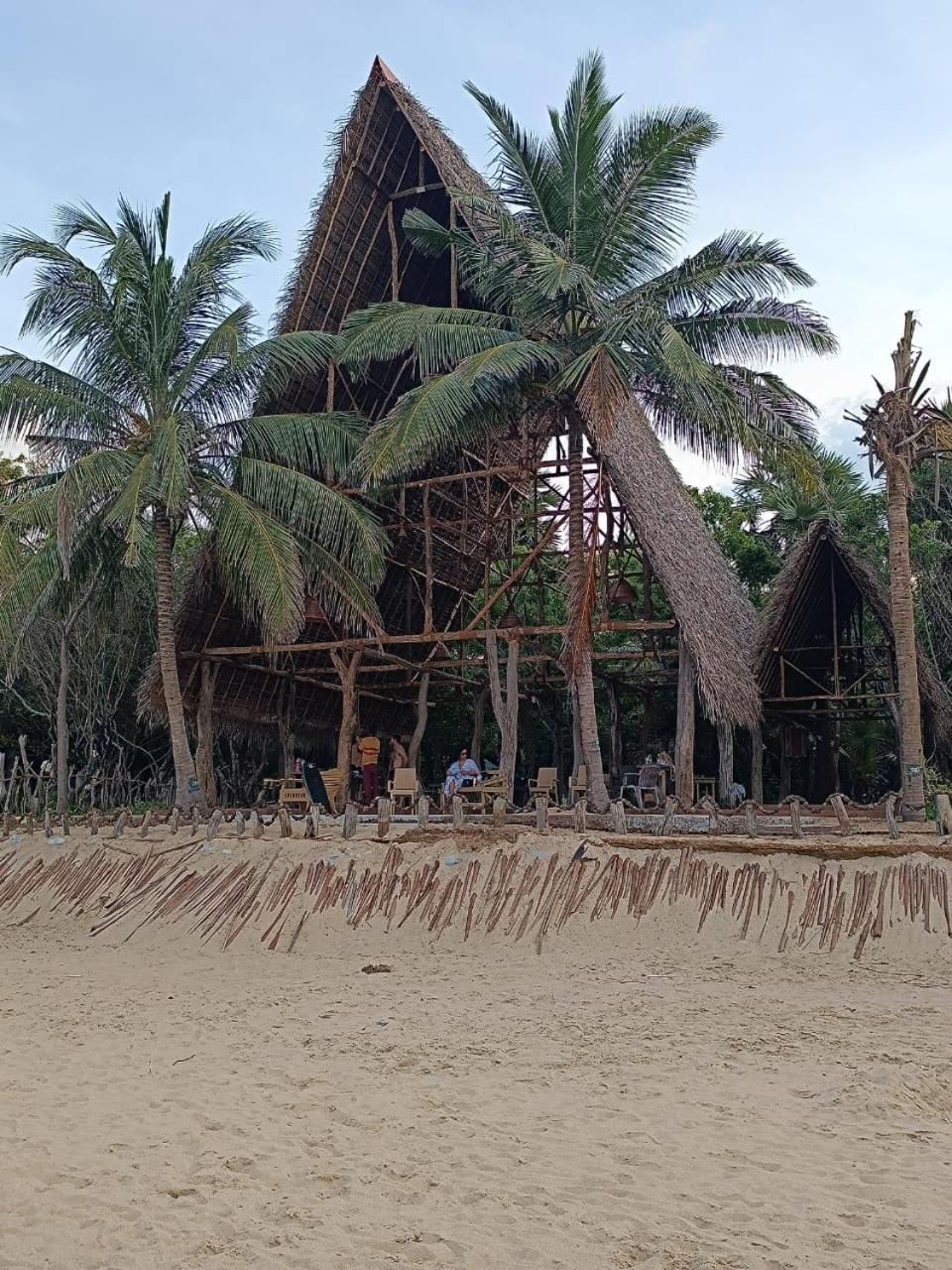 Light House Beach Hut Komari Luaran gambar