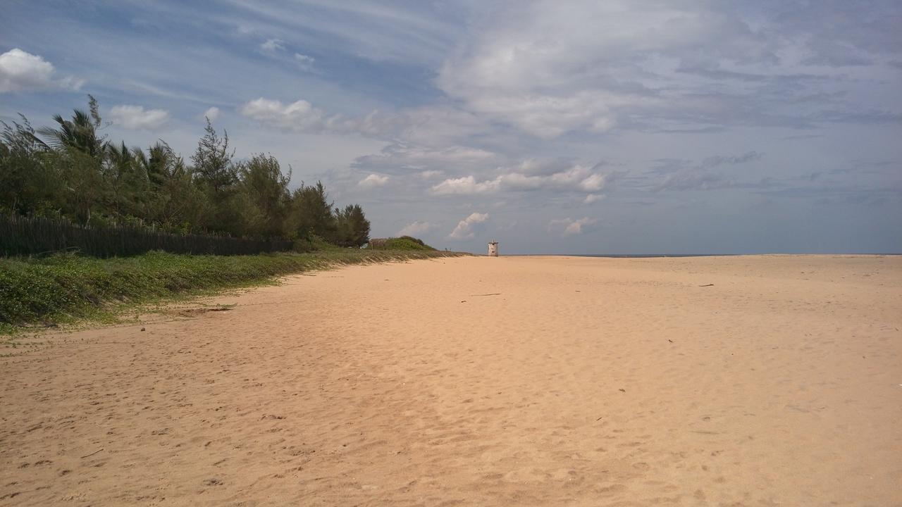 Light House Beach Hut Komari Luaran gambar